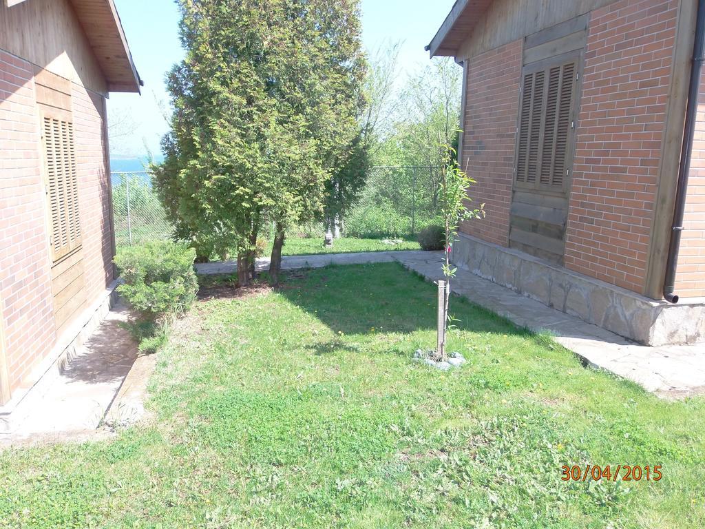 Villas And Bungalows Panorama Tschernomorez Exterior foto